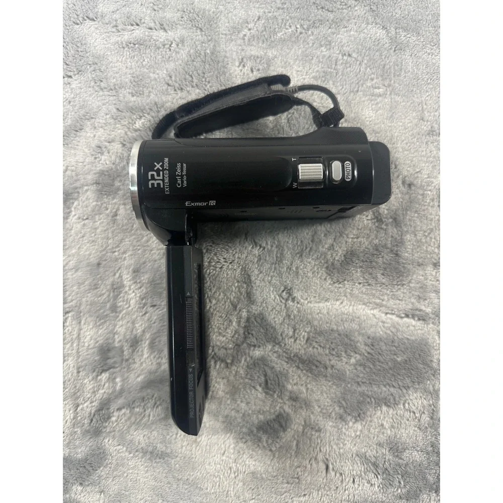 Sony Handycam HDR-PJ230 Black HD Camcorder Projector Carl Zeiss 32x Zoom 8.9MP